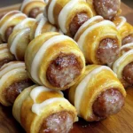 Breakfast-Pigs-in-Cinnamon-Rolls